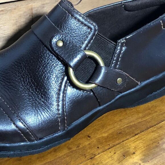 Clarks Loafer Womens 6.5 Brown Leather Cheyn Fame Slip On Casual Pump Comfort - Picture 9 of 10